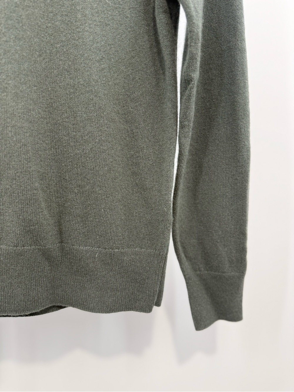 Quince 100% Mongolian Cashmere Crewneck Sweater Moss Green Size XS - Picture 2 of 8